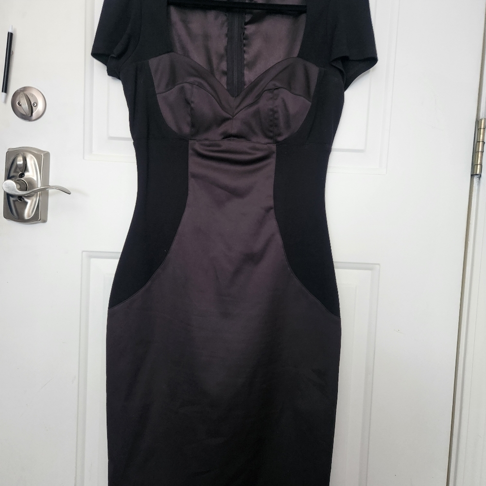 Laura Laura Byrnes Black Label Janelle dress.